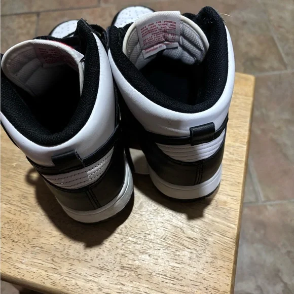 Nike Black and White High-Tops with Red Accents - Picture 6 of 12